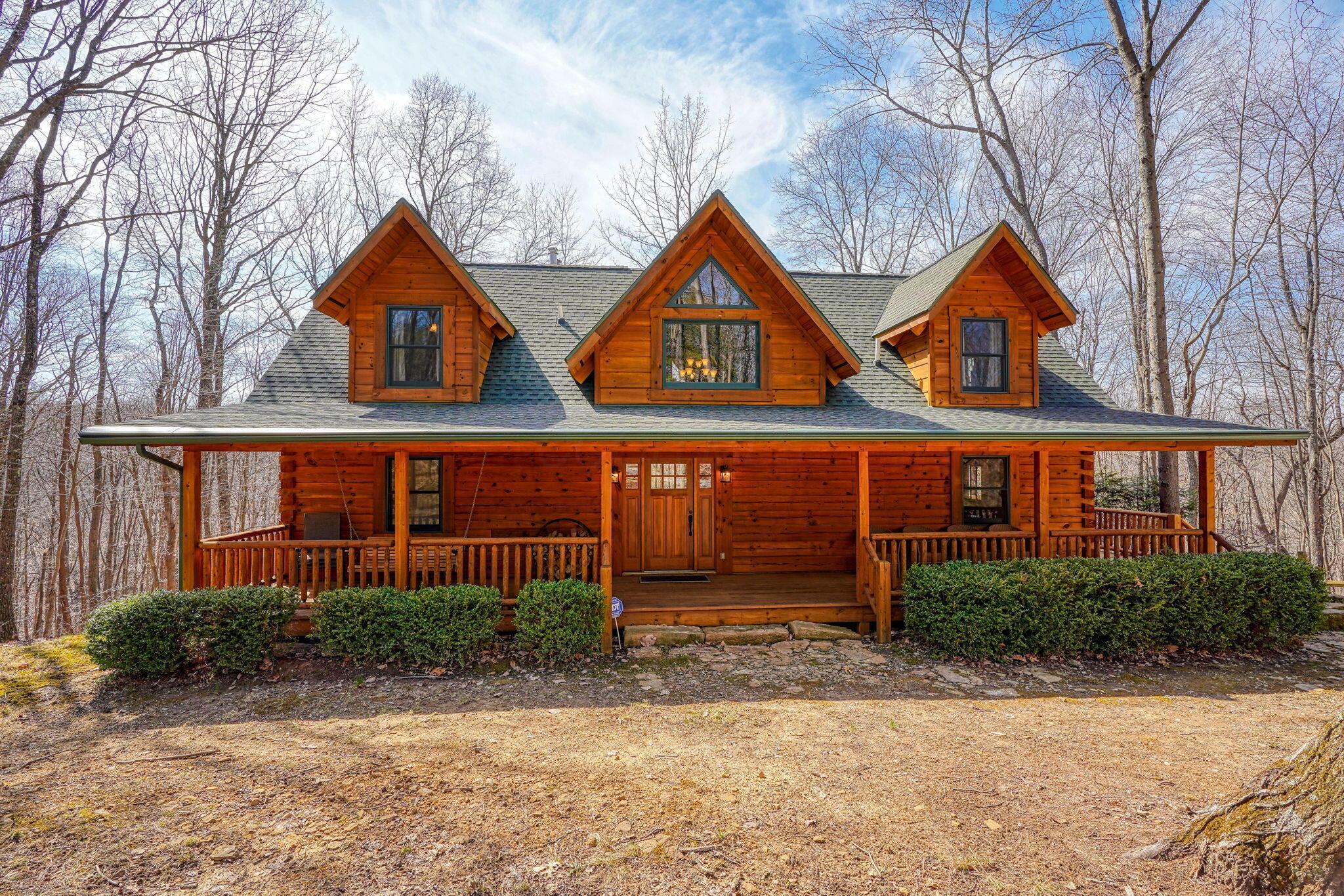 11773 Woodland Ridge Road, Rockbridge, Ohio image 1