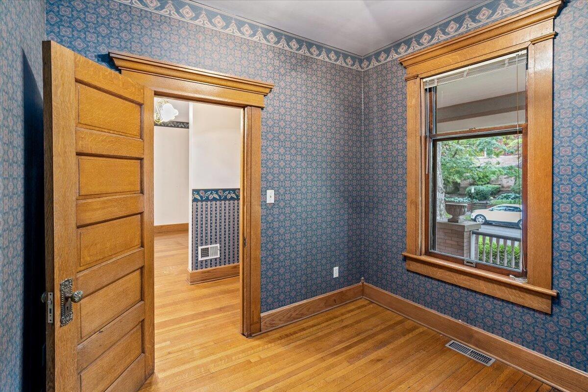 355 W 7th Avenue, Columbus, Ohio image 20