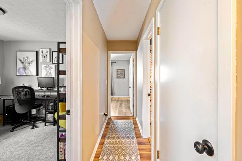 Tiny photo for 3140 Palomar Avenue, Columbus, OH 43231 (MLS # 225044752)