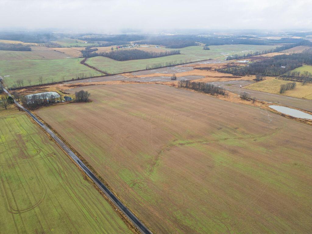 Divelbiss Road, Fredericktown, Ohio image 20