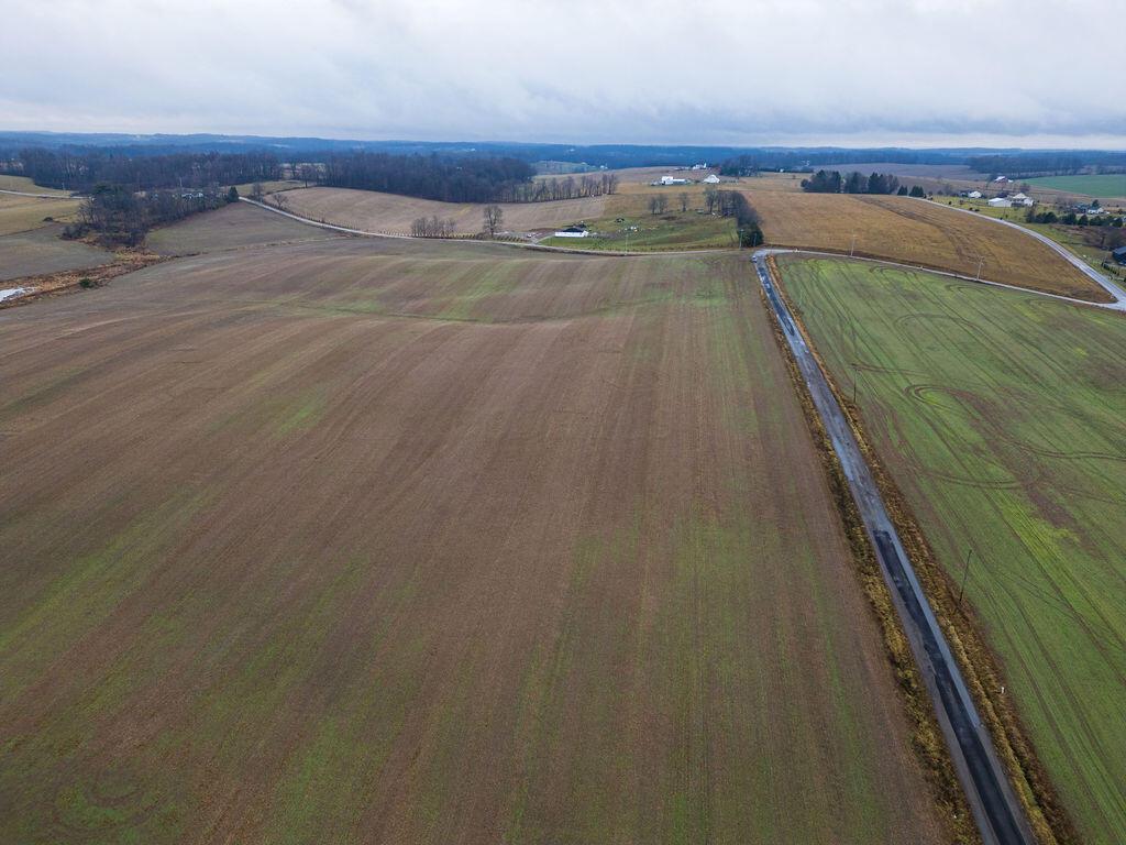 Divelbiss Road, Fredericktown, Ohio image 12