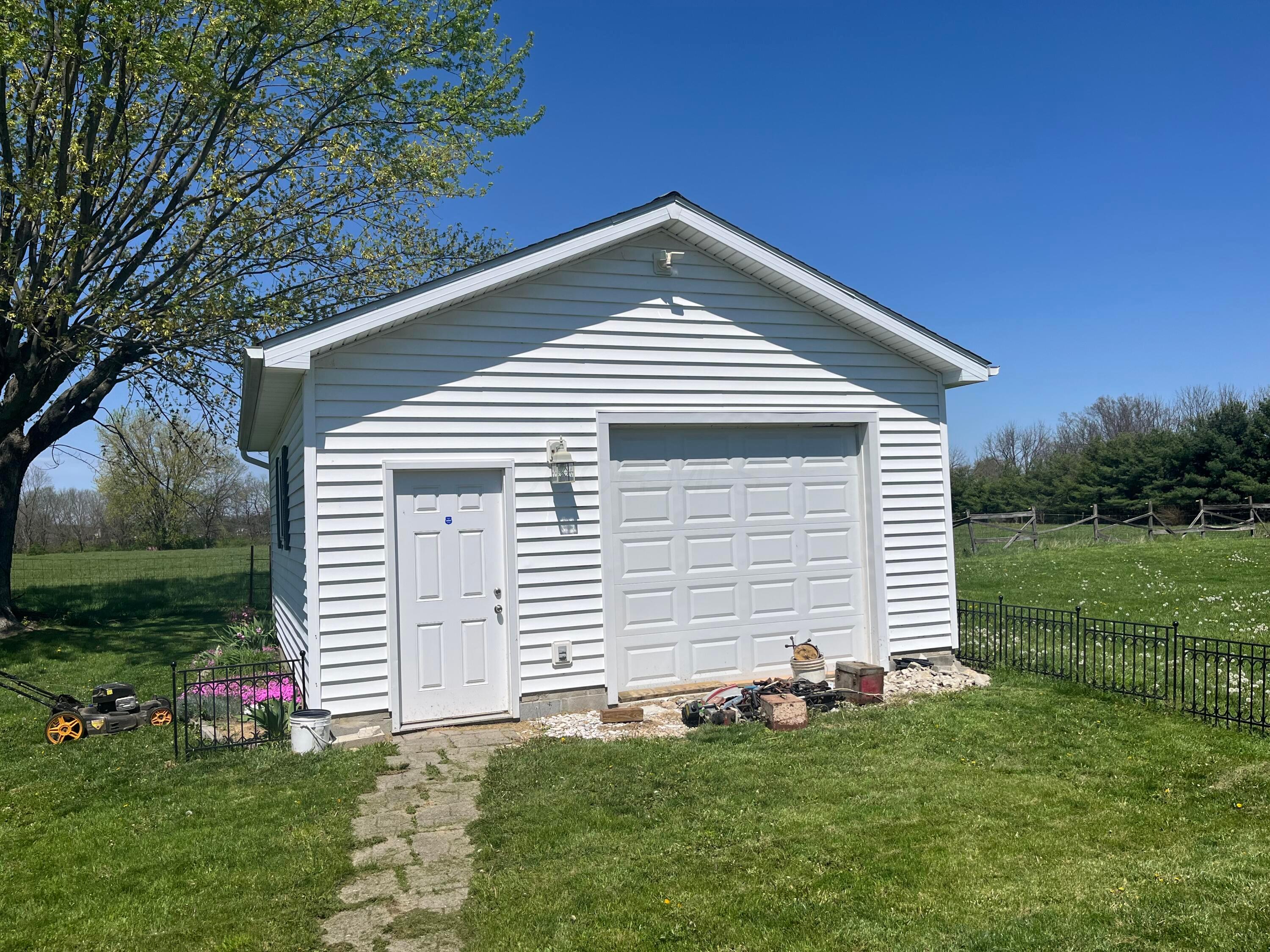 568 Swackhammer Road, Circleville, Ohio image 4