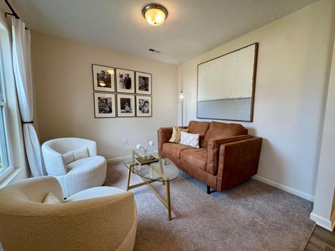 Tiny photo for 126 Twin Creek Way, Lancaster, OH 43130 (MLS # 225037794)
