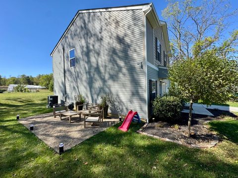 Tiny photo for 126 Twin Creek Way, Lancaster, OH 43130 (MLS # 225037794)