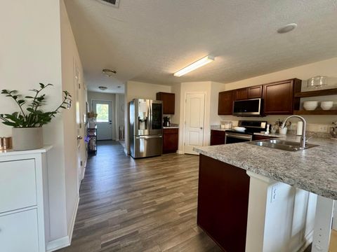 Tiny photo for 126 Twin Creek Way, Lancaster, OH 43130 (MLS # 225037794)
