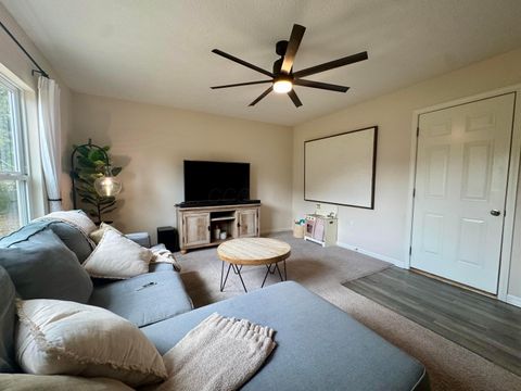 Tiny photo for 126 Twin Creek Way, Lancaster, OH 43130 (MLS # 225037794)