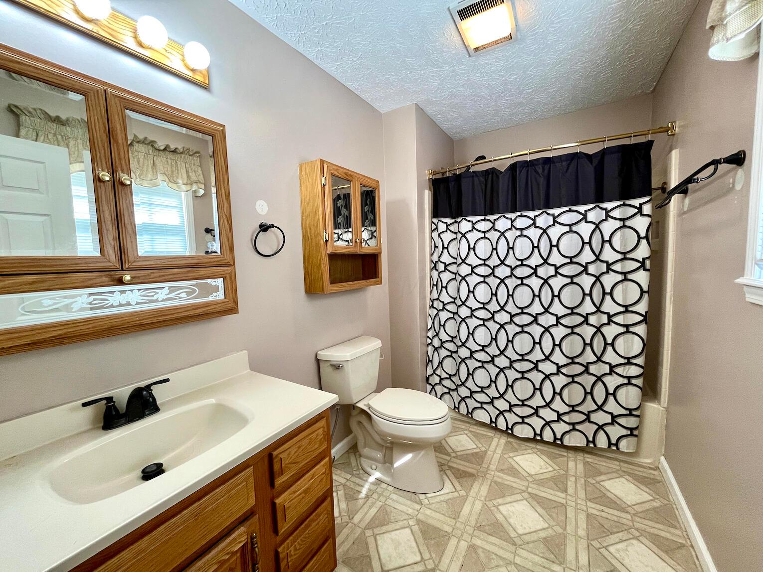 190 Chiefs Cove Road, Bainbridge, Ohio image 13