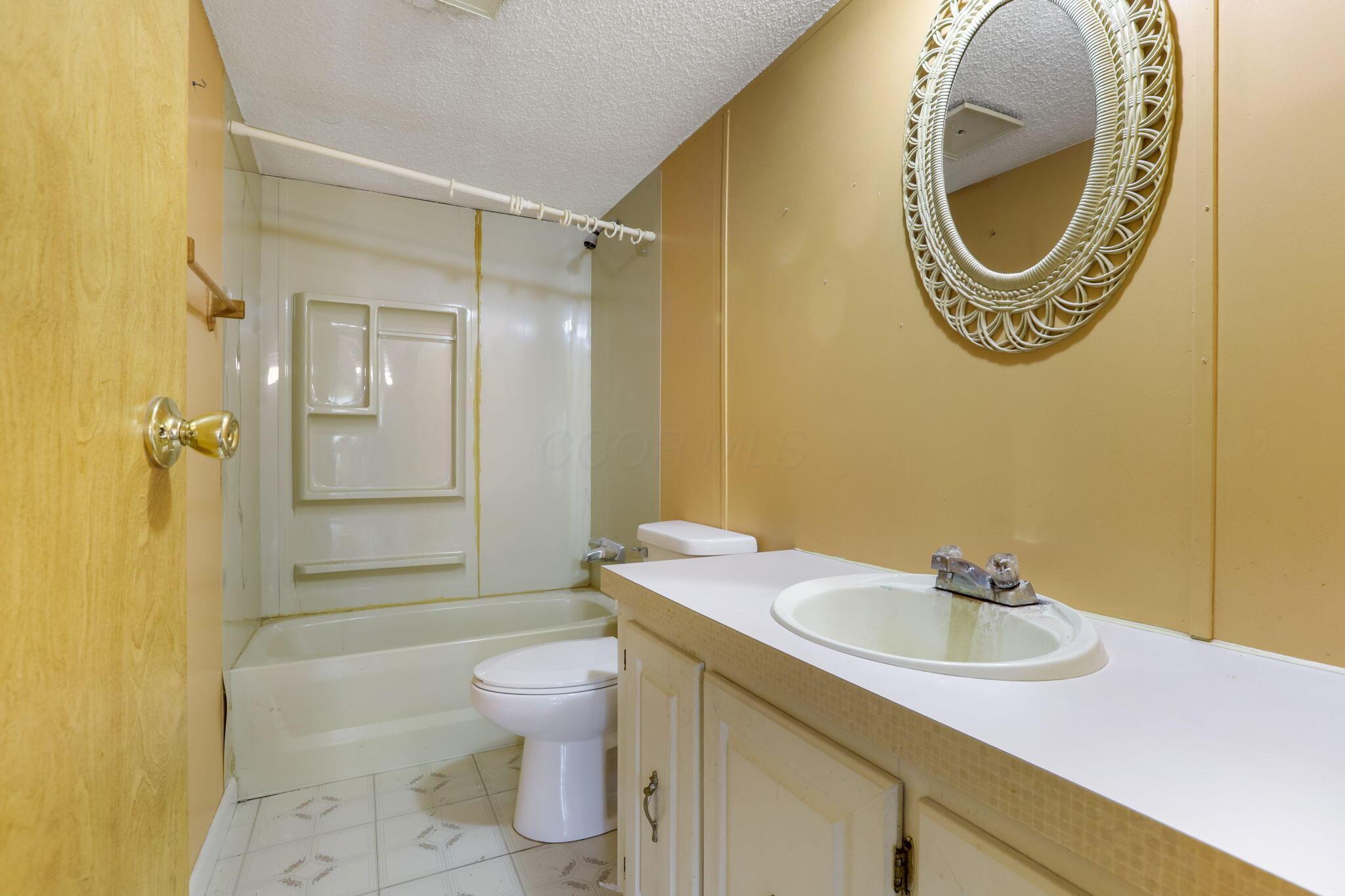 7558 Township Road 37, Somerset, Ohio image 35