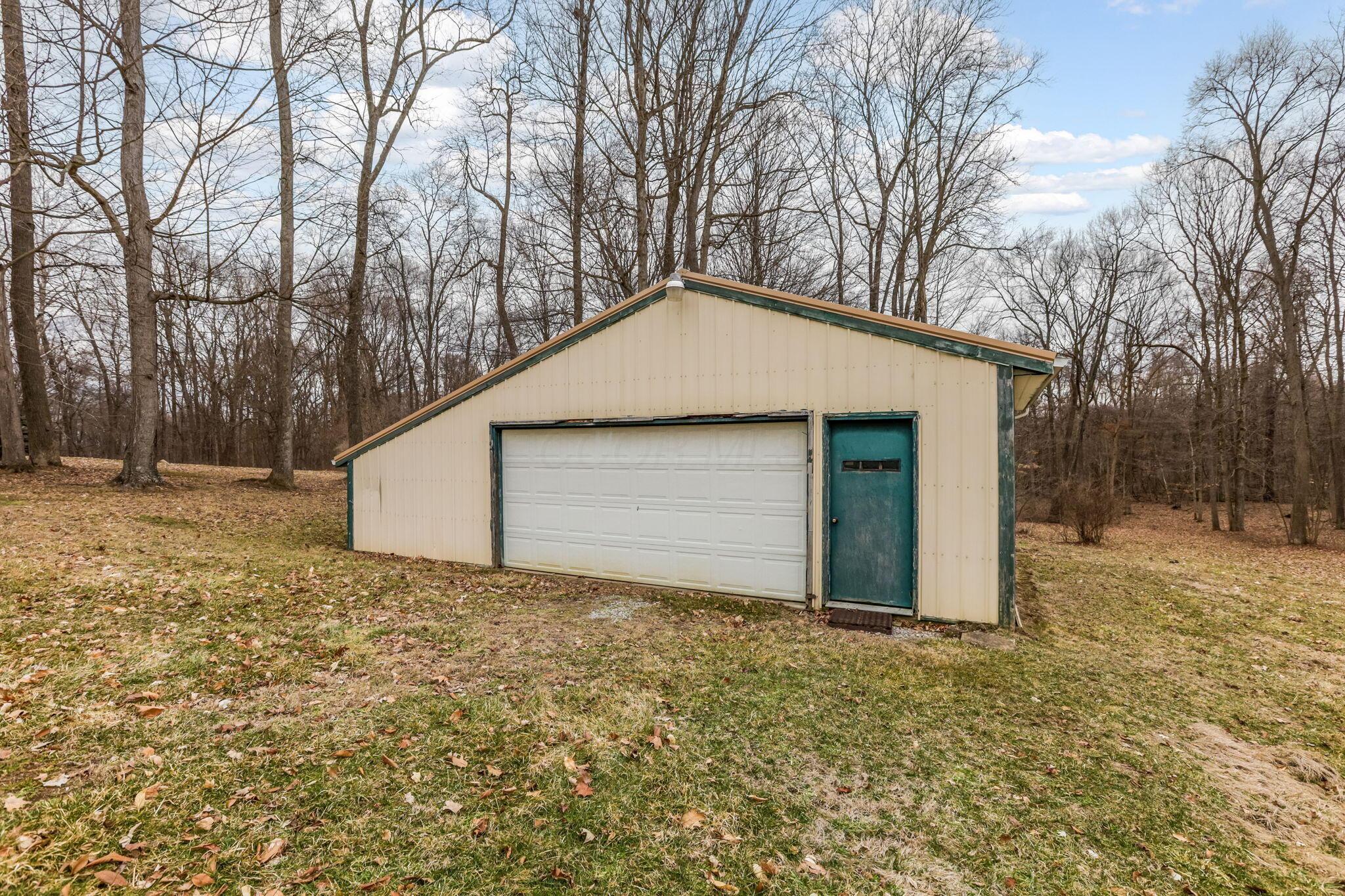 7558 Township Road 37, Somerset, Ohio image 47