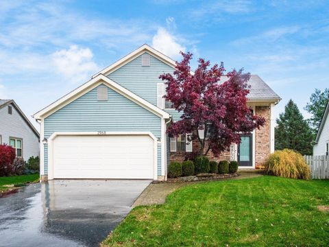 Photo of 2968 Stone Mountain Drive, Pickerington, OH 43147 (MLS # 225042434)