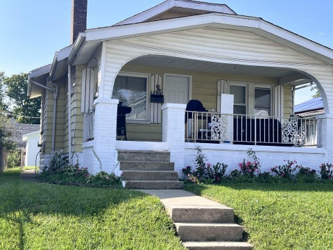 Photo of 1129 Lexington Avenue, Columbus, OH 43201 (MLS # 226037807)