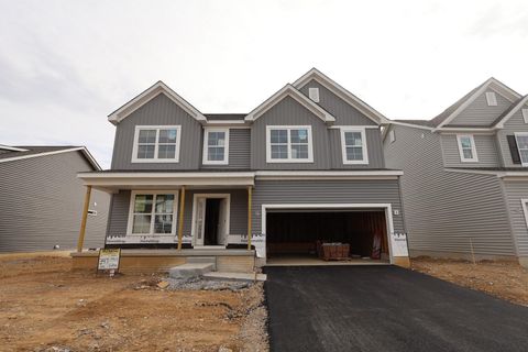 Photo of 7917 Collins Drive, Reynoldsburg, OH 43068 (MLS # 225036281) Photo of 7917 Collins Drive, Reynoldsburg, OH 43068 (MLS # 225036281)