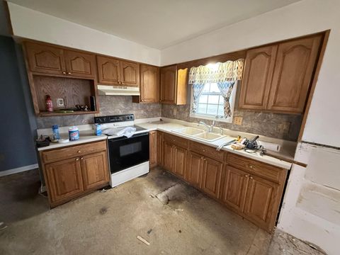 Tiny photo for 303 E Warden Street, Russells Point, OH 43348 (MLS # 226000830)