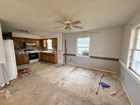 Tiny photo for 303 E Warden Street, Russells Point, OH 43348 (MLS # 226000830)