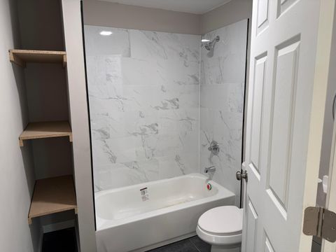 Tiny photo for 804 S Ashburton Road, Columbus, OH 43227 (MLS # 225039691)