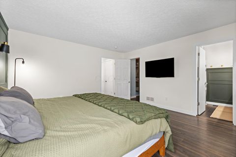 Tiny photo for 217 Brushmore Court, Delaware, OH 43015 (MLS # 225044859)