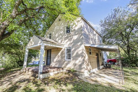Photo of 1799 Harold Place, Columbus, OH 43211 (MLS # 225039141)