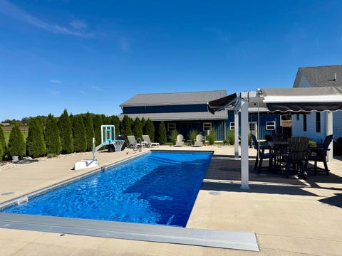 Tiny photo for 345 Snyder Road, Chillicothe, OH 45601 (MLS # 226036959)