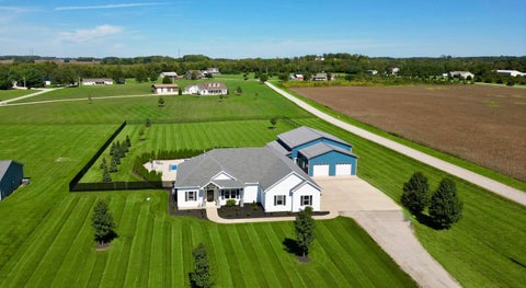 Tiny photo for 345 Snyder Road, Chillicothe, OH 45601 (MLS # 226036959)