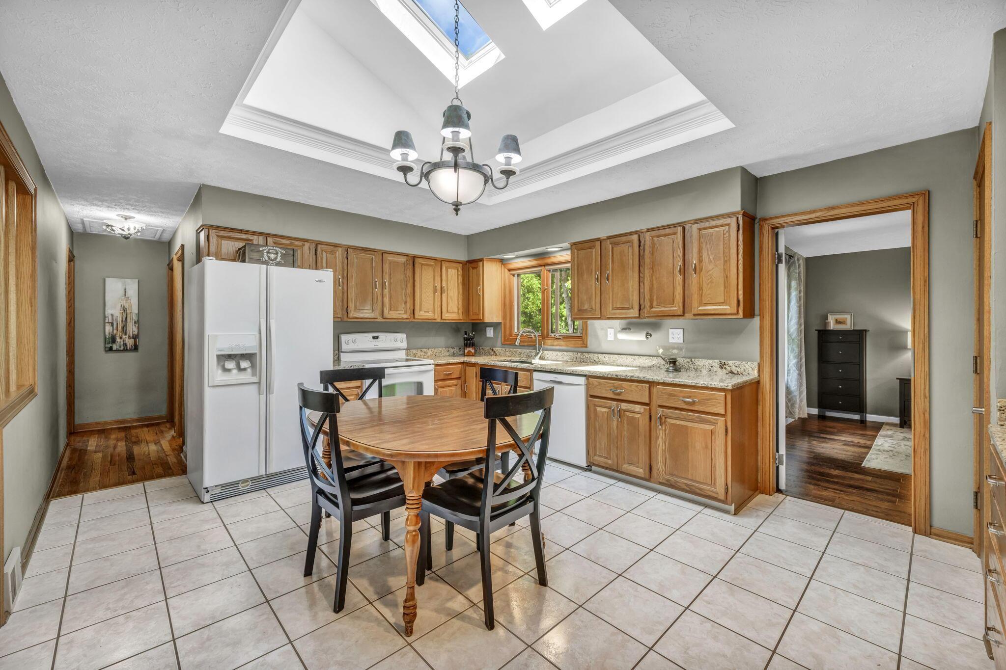 19647 Lytle Road, North Royalton, Ohio image 18
