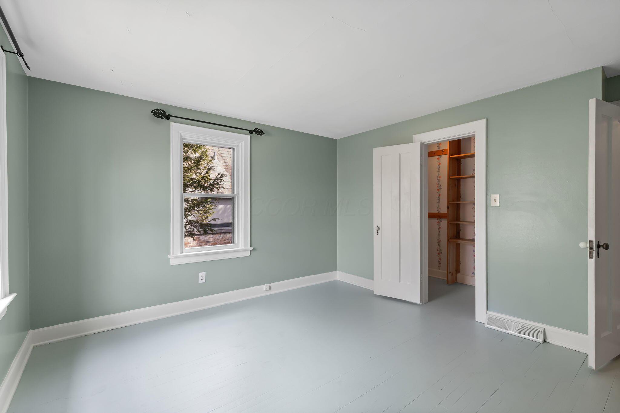 Columbus, Ohio 43221, United States, 5 Bedrooms Bedrooms, ,4 BathroomsBathrooms,Residential,Active,49796