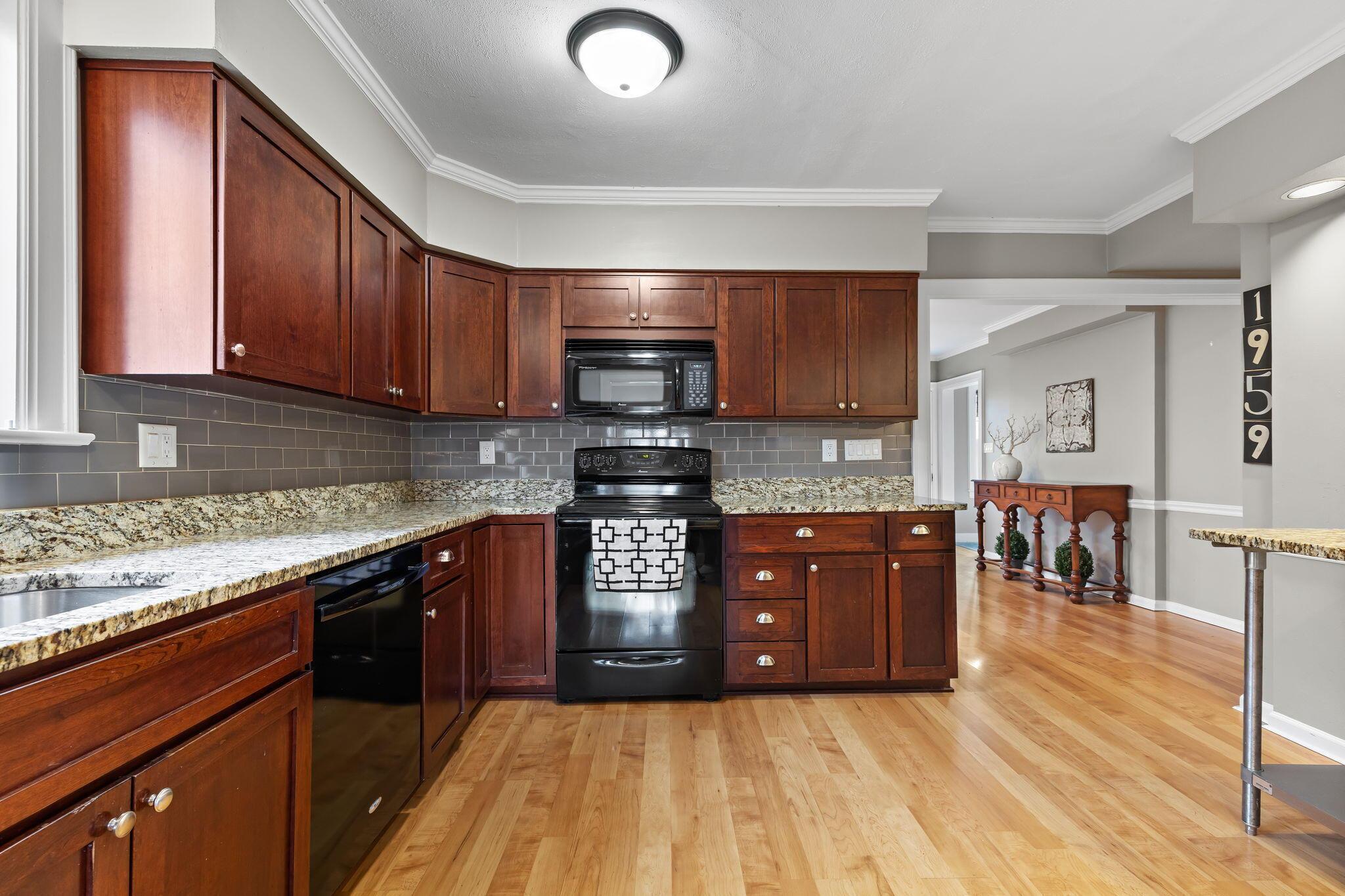 Columbus, Ohio 43221, United States, 5 Bedrooms Bedrooms, ,4 BathroomsBathrooms,Residential,Active,49796