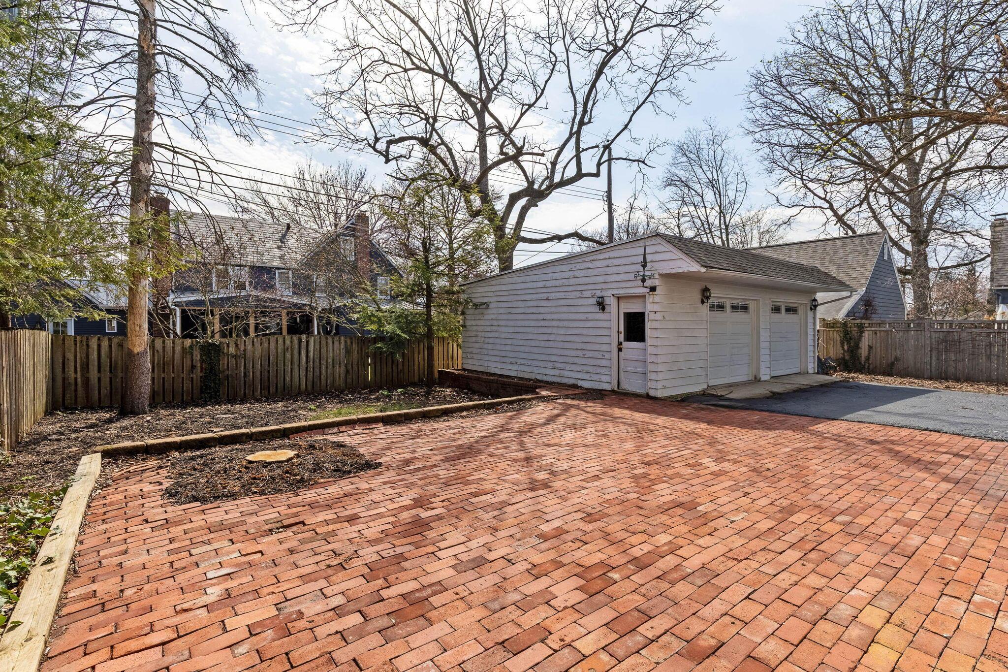 Columbus, Ohio 43221, United States, 5 Bedrooms Bedrooms, ,4 BathroomsBathrooms,Residential,Active,49796