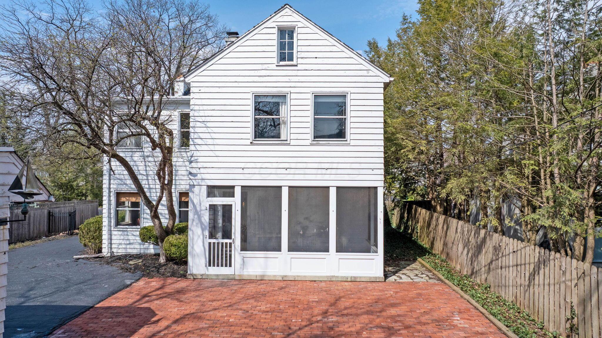 Columbus, Ohio 43221, United States, 5 Bedrooms Bedrooms, ,4 BathroomsBathrooms,Residential,Active,49796