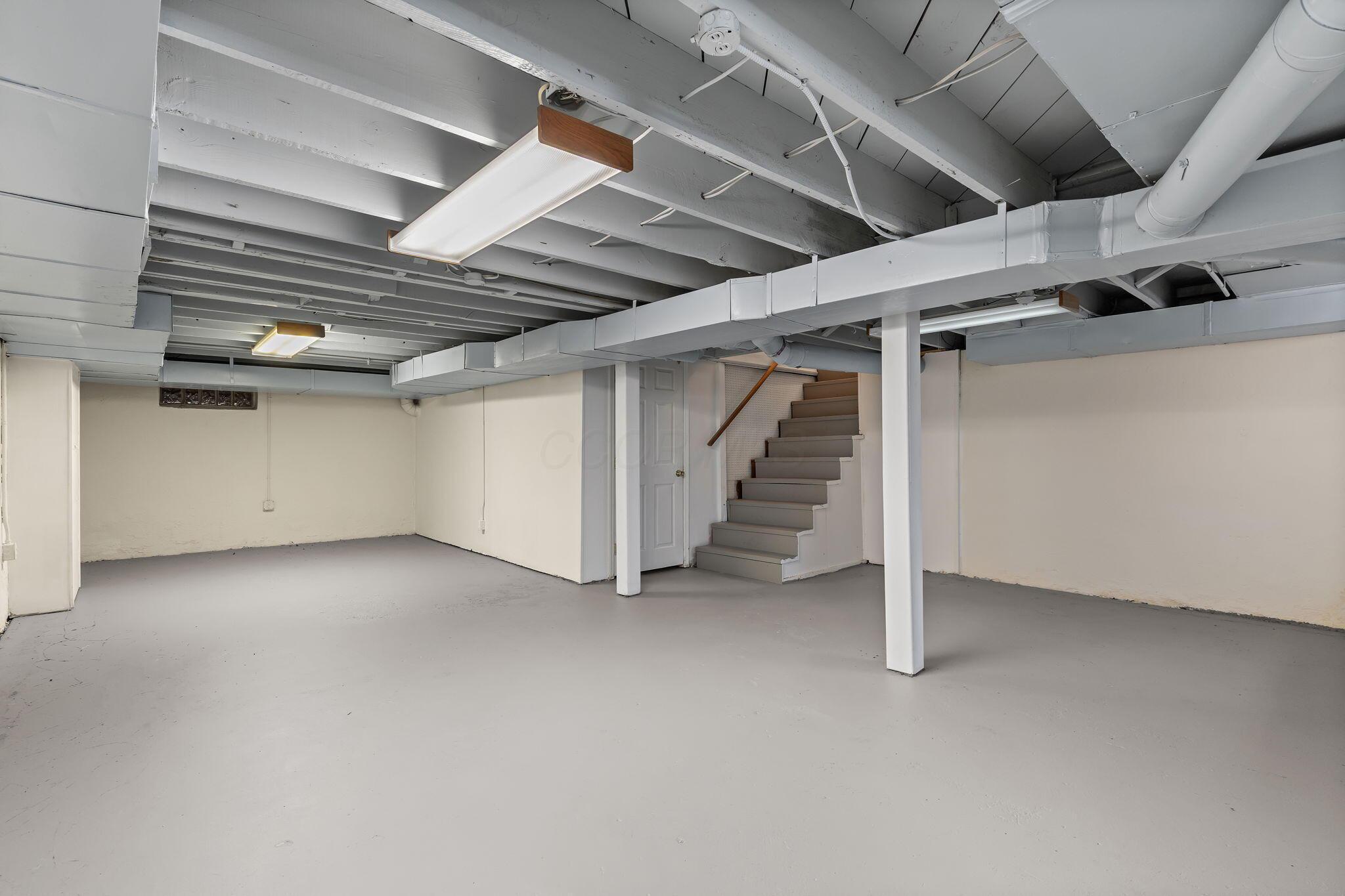 Columbus, Ohio 43221, United States, 5 Bedrooms Bedrooms, ,4 BathroomsBathrooms,Residential,Active,49796