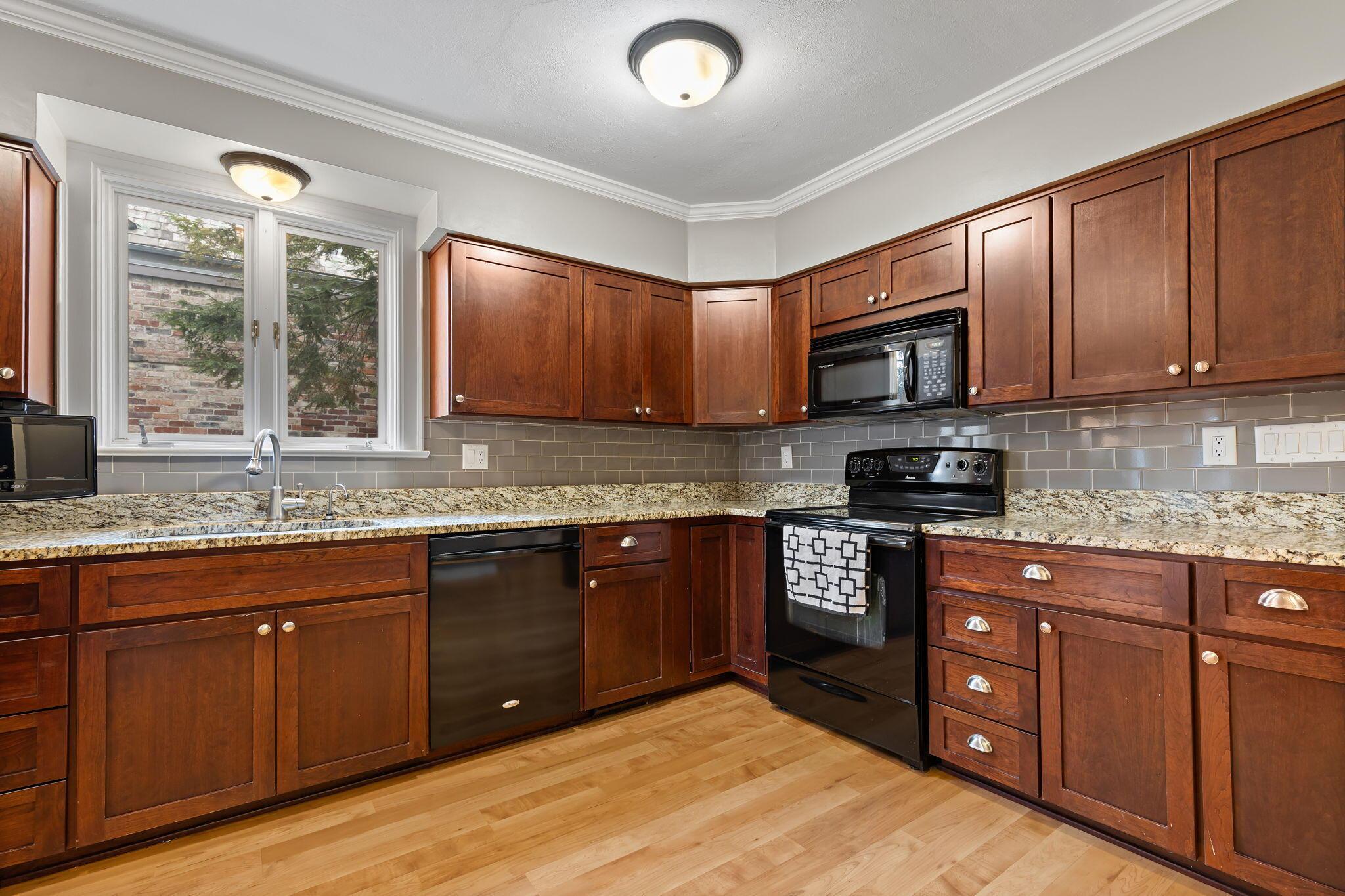 Columbus, Ohio 43221, United States, 5 Bedrooms Bedrooms, ,4 BathroomsBathrooms,Residential,Active,49796