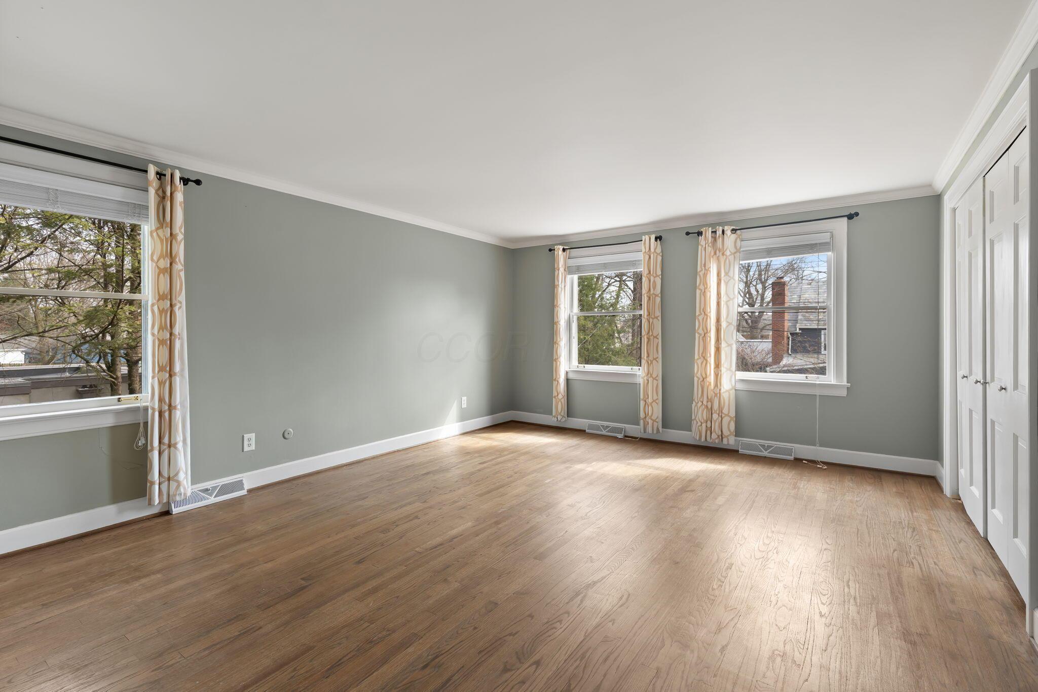 Columbus, Ohio 43221, United States, 5 Bedrooms Bedrooms, ,4 BathroomsBathrooms,Residential,Active,49796