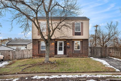 Photo of 3275 Faycrest Road, Columbus, OH 43232 (MLS # 225045901)