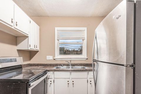 Tiny photo for 3275 Faycrest Road, Columbus, OH 43232 (MLS # 225045901)