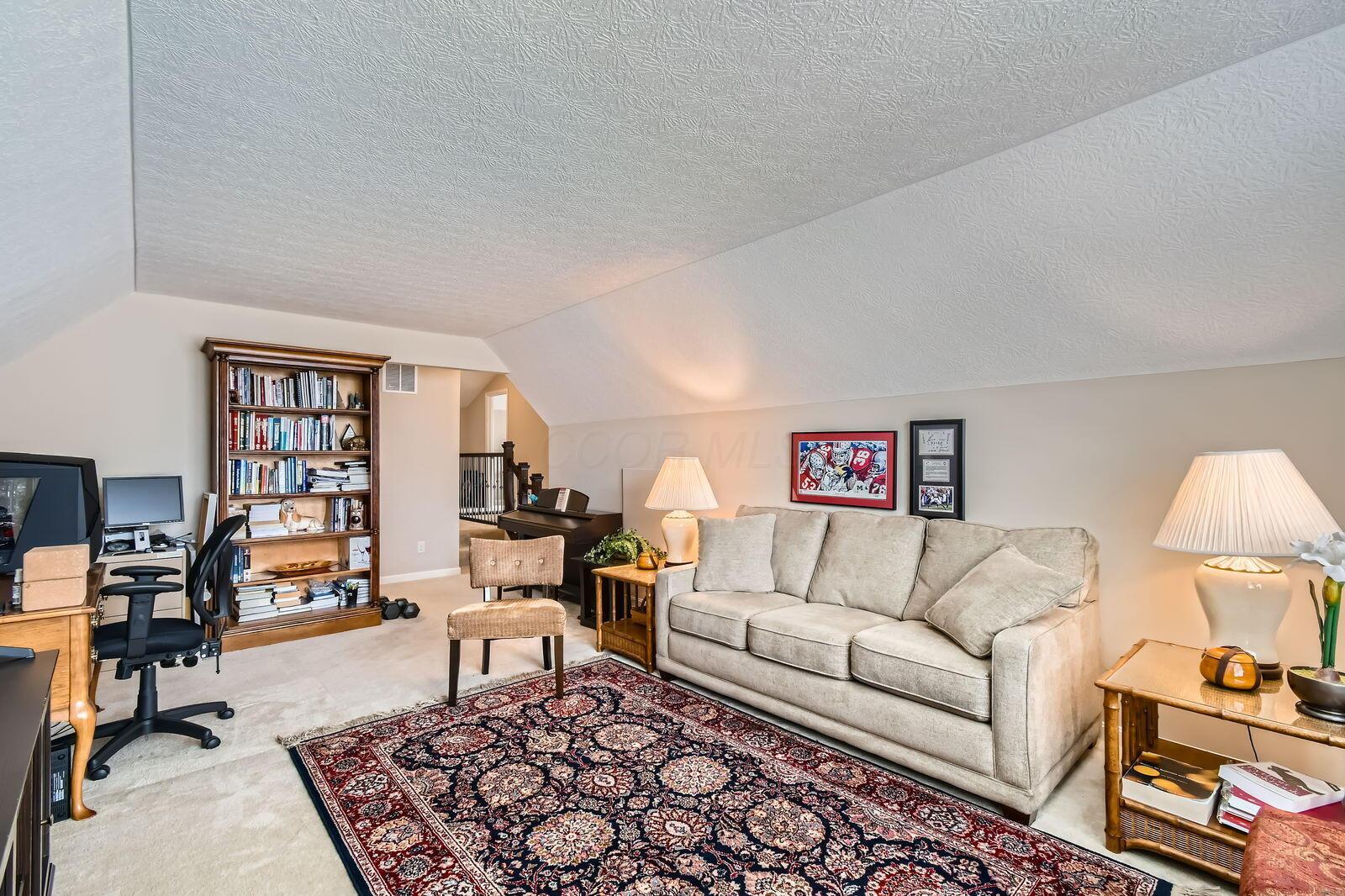 5875 Myrick Road, Dublin, Ohio image 22