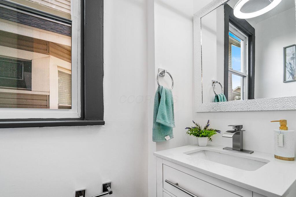 Columbus, Ohio 43206, United States, 2 Bedrooms Bedrooms, ,2 BathroomsBathrooms,Residential,Active,180053