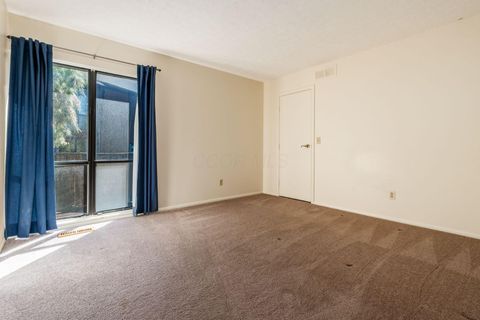 Tiny photo for 4816 Crazy Horse Lane 4 #4, Westerville, OH 43081 (MLS # 225037474)