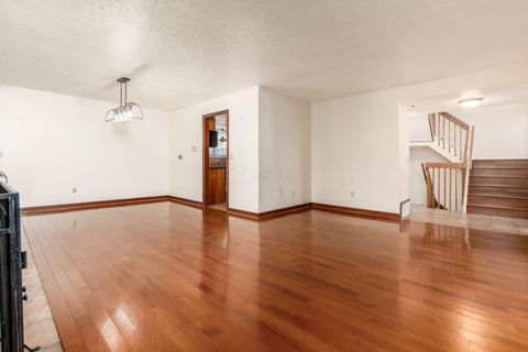 Tiny photo for 4816 Crazy Horse Lane 4 #4, Westerville, OH 43081 (MLS # 225037474)