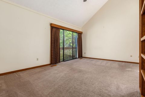 Tiny photo for 4816 Crazy Horse Lane 4 #4, Westerville, OH 43081 (MLS # 225037474)