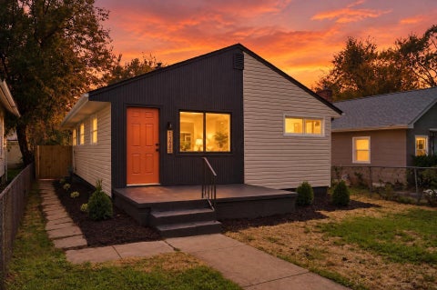 Photo of 1225 Aberdeen Avenue, Columbus, OH 43211 (MLS # 226035738)