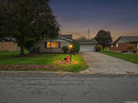 Photo of 447 Edgefield Drive, Marion, OH 43302 (MLS # 226038770)