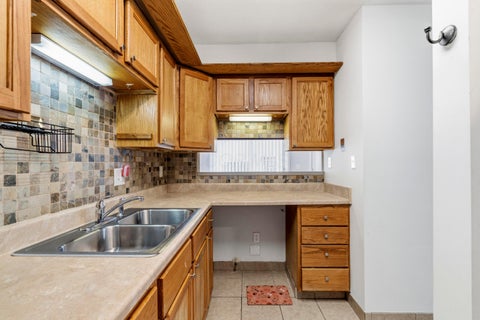 Tiny photo for 3074 Jersey Drive 45 #45, Columbus, OH 43204 (MLS # 226022159)