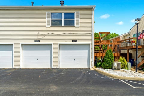 Tiny photo for 3074 Jersey Drive 45 #45, Columbus, OH 43204 (MLS # 226022159)