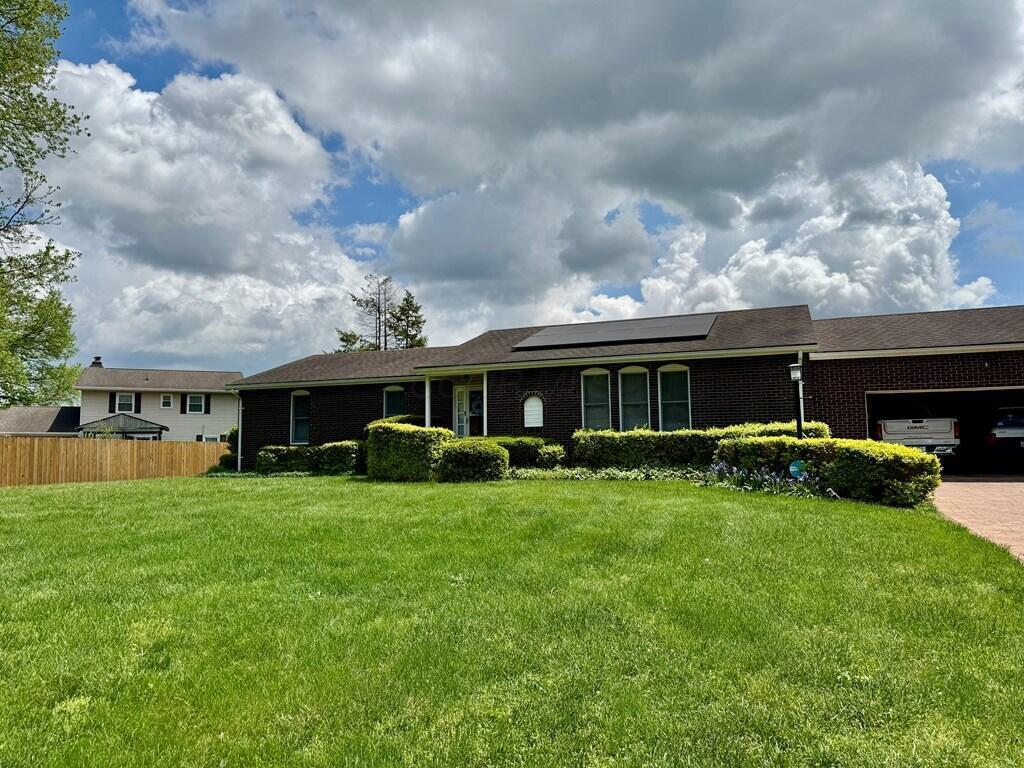 6 Oakwood Drive, Chillicothe, Ohio image 1