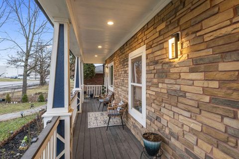 Tiny photo for 3215 Valleyview Drive, Columbus, OH 43204 (MLS # 226000649)