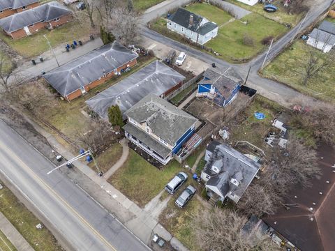 Tiny photo for 3215 Valleyview Drive, Columbus, OH 43204 (MLS # 226000649)