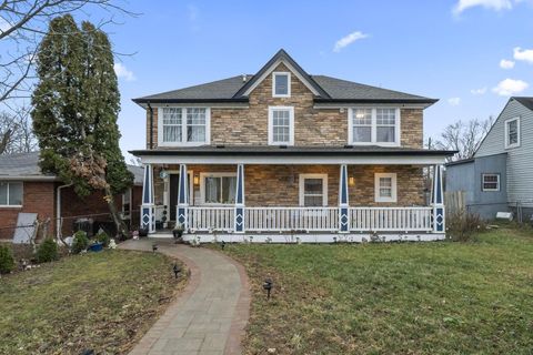 Photo of 3215 Valleyview Drive, Columbus, OH 43204 (MLS # 226000649)