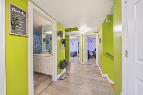 Tiny photo for 3215 Valleyview Drive, Columbus, OH 43204 (MLS # 226000649)