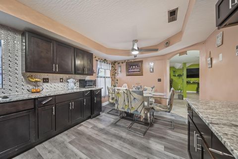 Tiny photo for 3215 Valleyview Drive, Columbus, OH 43204 (MLS # 226000649)