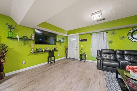 Tiny photo for 3215 Valleyview Drive, Columbus, OH 43204 (MLS # 226000649)