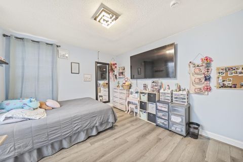 Tiny photo for 3215 Valleyview Drive, Columbus, OH 43204 (MLS # 226000649)